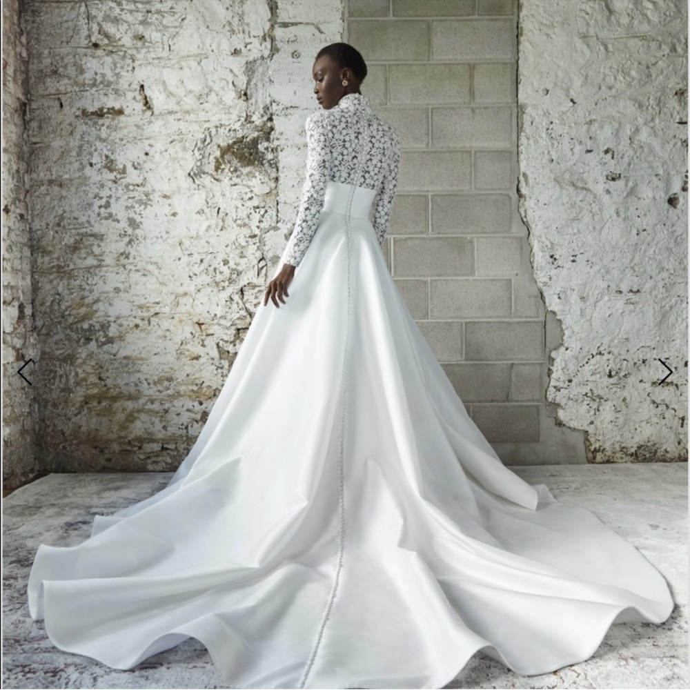 Gorgeous Rita Vineris Thyra Wedding Ballgown (Grace Kelly)